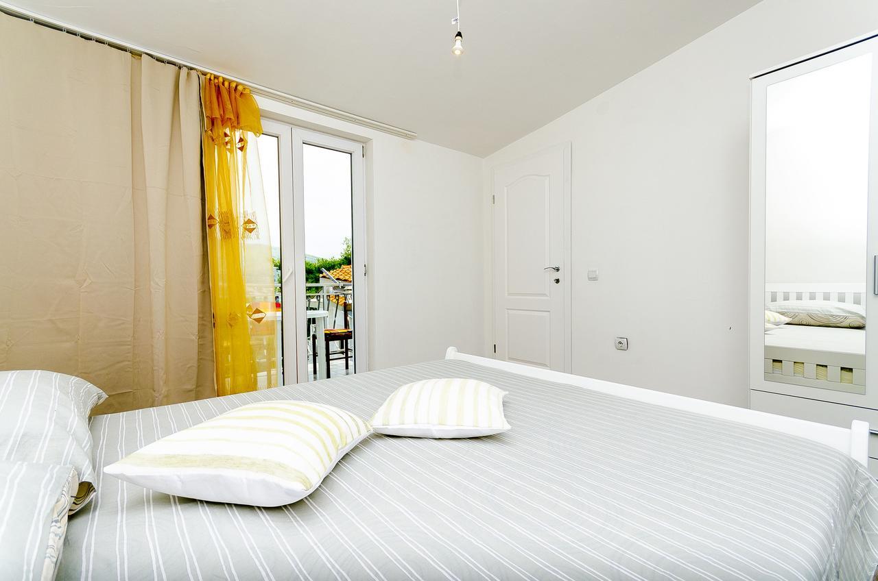 Apartments Mirko I Anda Округ-Доньи Экстерьер фото